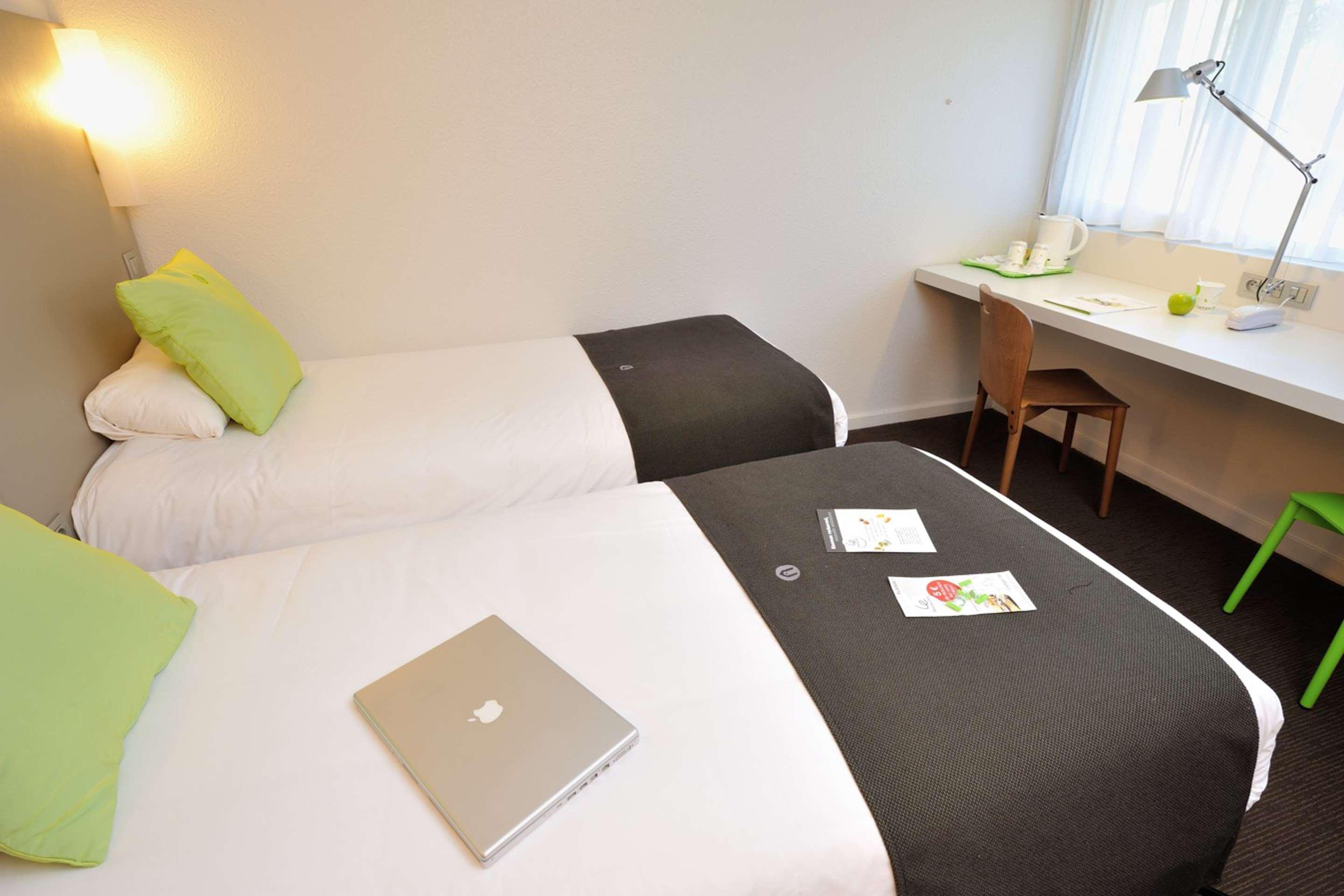 Campanile Grenoble Sud - Seyssins Hotel Exterior foto